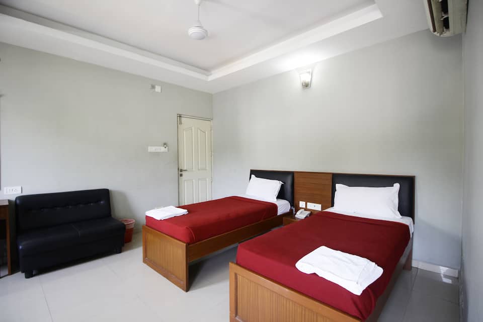 Deluxe Double Bedroom